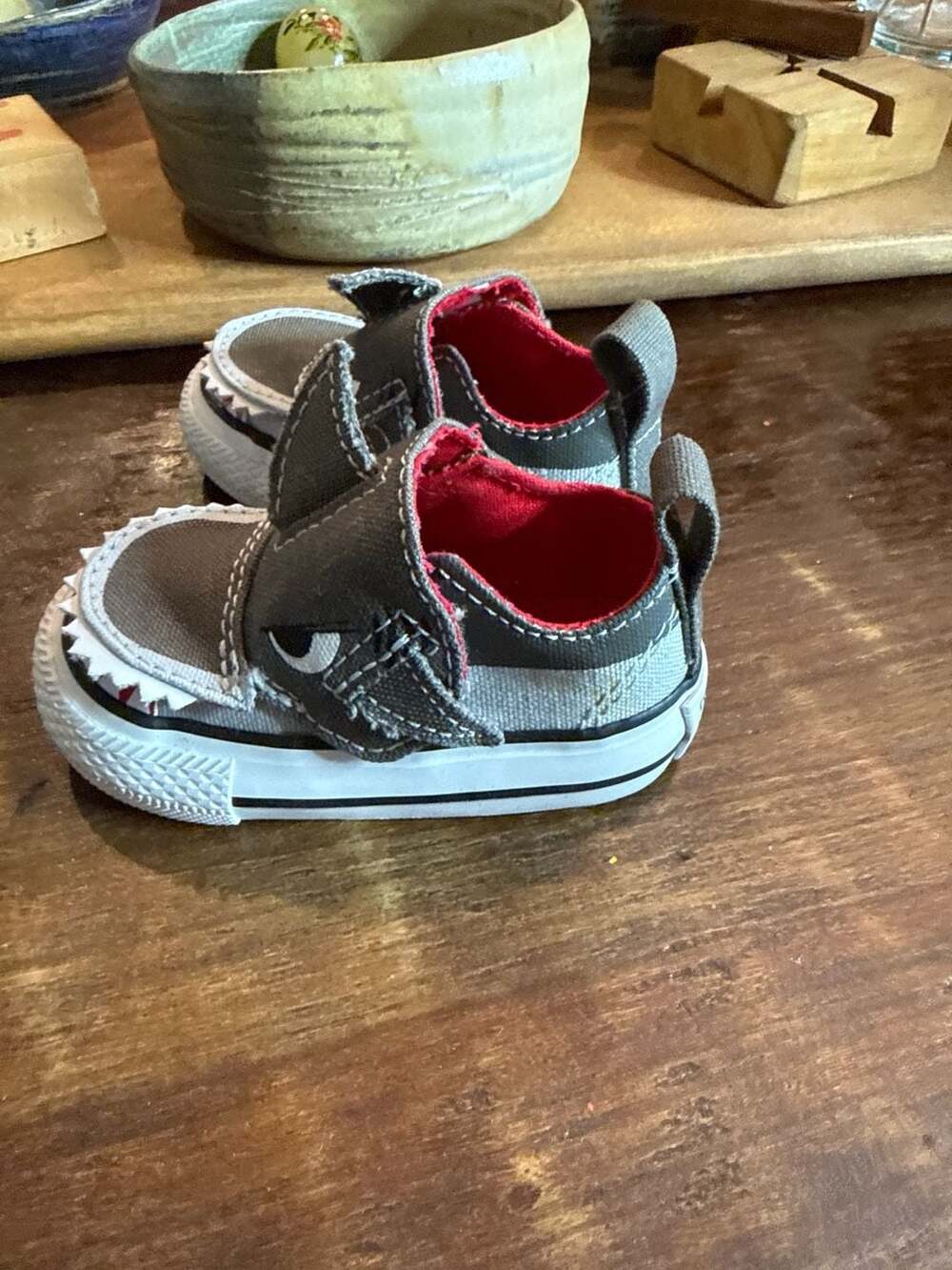 Converse - Picture 2 of 6